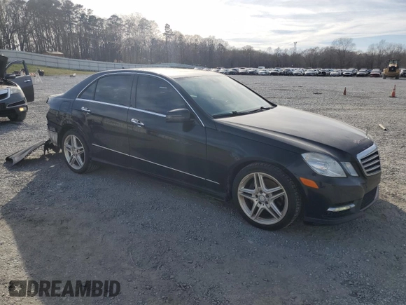 2013 Mercedes-Benz E 350 Luxury with VIN WDDHF5KB4DA680116, listed as a Copart auction lot 49037725 with 154,480 mi miles and Salvage Title. Bid and sale history available at DreamBid. Image 4.