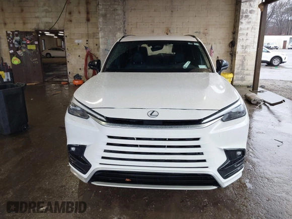 2024 Lexus TX 500h F Sport Premium with VIN 5TDABAB68RS001137, listed as a IAAI auction lot 41048726 with 17,911 mi miles and . Bid and sale history available at DreamBid. Image 13.