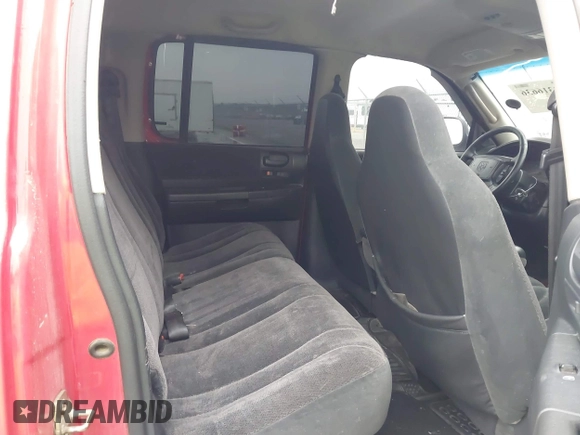 2001 Dodge Dakota Sport z VIN 1B7GG2AN91S110843, wystawiony jako IAAI lot #42316636 z przebiegiem 263 073 mil mil oraz . Historia ofert i sprzedaży dostępna na DreamBid. Obrazek 8.
