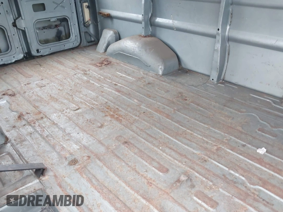 1990 Ford Econoline Cargo z VIN 1FTDE14Y4LHA18080, wystawiony jako IAAI lot #42324693 z przebiegiem Nie podano mil oraz . Historia ofert i sprzedaży dostępna na DreamBid. Obrazek 8.