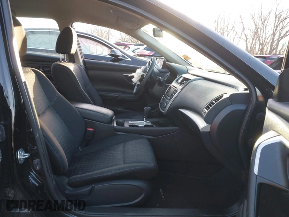 2018 Nissan Altima 2.5 S with VIN 1N4AL3AP9JC473345, listed as a IAAI auction lot 41803135 with 92,173 mi miles. Bid and sale history available at carsss.com. Image 5.