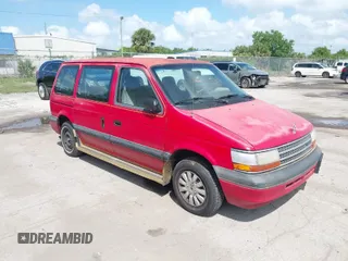 1994 Plymouth Voyager z VIN 2P4GH2535RR514642, wystawiony jako IAAI lot #41942481 z przebiegiem 212 881 mil mil oraz . Historia ofert i sprzedaży dostępna na DreamBid. Obrazek 1.