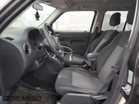 2015 Jeep Patriot Altitude with VIN 1C4NJPBA1FD400328, listed as a Copart auction lot 45760555 with 112,577 mi miles and Clean title. Bid and sale history available at DreamBid. Image 7.