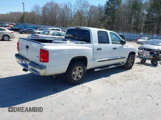 2006 Dodge Dakota SLT with VIN 1D7HE48N86S639435, listed as a IAAI auction lot 41863389 with 173,248 mi miles and . Bid and sale history available at carsss.com. Image 4.