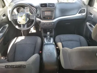 2017 Dodge Journey SXT with VIN 3C4PDCBG7HT531547, listed as a Copart auction lot 52322685 with 121,876 mi miles and Salvage title. Bid and sale history available at DreamBid. Image 8.