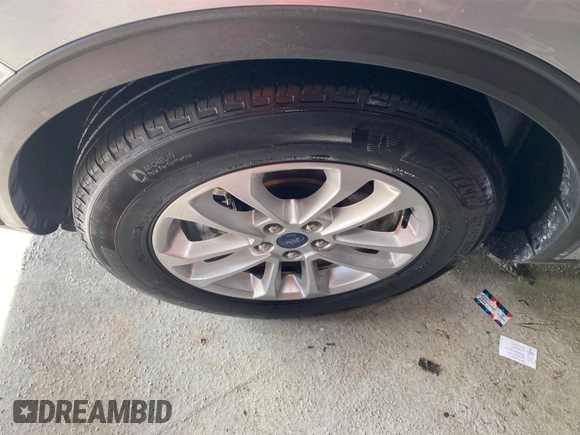 2022 Ford Escape SE с VIN 1FMCU0G65NUB40925, выставлен на аукционе IAAI как лот 42841804 с пробегом 54 950 миль миль и . История ставок и продаж доступна на DreamBid. Изображение 4.