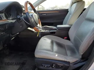 2013 Lexus ES 300h z VIN JTHBW1GG2D2018105, wystawiony jako Copart lot #45091035 z przebiegiem 182 016 mil mil oraz Szkoda całkowita • Salvage title. Historia ofert i sprzedaży dostępna na DreamBid. Obrazek 7.