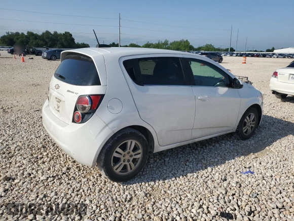 2016 Chevrolet Sonic LT z VIN 1G1JC6SH7G4125154, wystawiony jako Copart lot #55596195 z przebiegiem 107 384 mil mil oraz Czysty tytuł • Clean title. Historia ofert i sprzedaży dostępna na DreamBid. Obrazek 3.