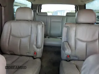 2003 Chevrolet Suburban LT with VIN 1GNEC16Z93J261285, listed as a Copart auction lot 61180305 with 211,620 mi miles and Non repairable. Bid and sale history available at DreamBid. Image 10.