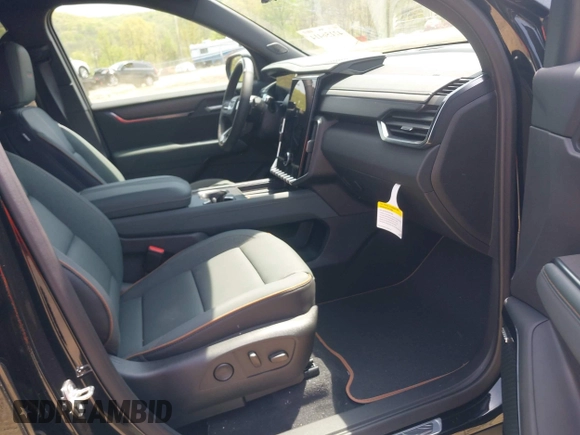 2024 GMC Acadia AWD AT4 z VIN 1GKENPKS2RJ243562, wystawiony jako IAAI lot #42156414 z przebiegiem 74 mil mil oraz . Historia ofert i sprzedaży dostępna na DreamBid. Obrazek 5.