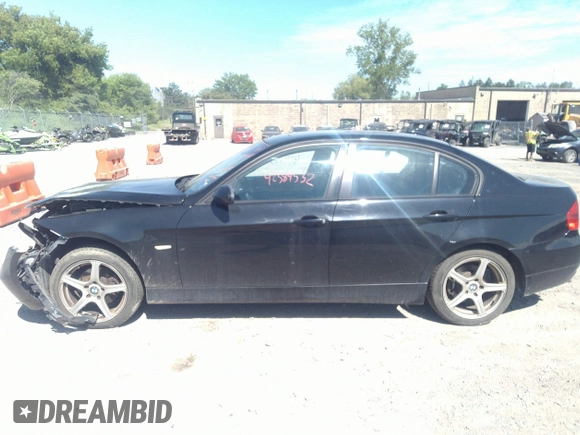 2007 BMW 3 Series 328xi with VIN WBAVC93547KX58993, listed as a IAAI auction lot 42584532 with 192,380 mi miles and . Bid and sale history available at DreamBid. Image 14.