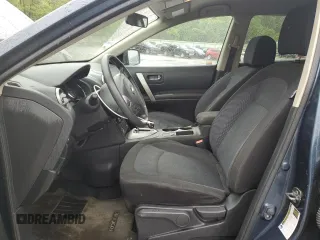 2015 Nissan Rogue S z VIN JN8AS5MV8FW254924, wystawiony jako Copart lot #57020965 z przebiegiem 121 935 mil mil oraz Szkody całkowita. Historia ofert i sprzedaży dostępna na DreamBid. Obrazek 7.