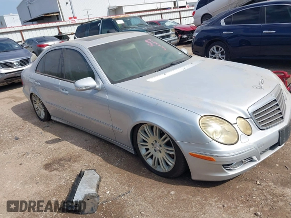 2007 Mercedes-Benz E 550 with VIN WDBUF72X87B102677, listed as a IAAI auction lot 41583518 with Not Provided miles and . Bid and sale history available at DreamBid. Image 1.