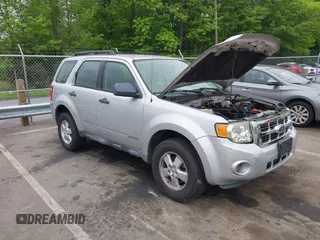 2008 Ford Escape XLS с VIN 1FMCU02Z68KE51829, выставлен на аукционе IAAI как лот 42093869 с пробегом 205 151 миль миль и . История ставок и продаж доступна на DreamBid. Изображение 1.