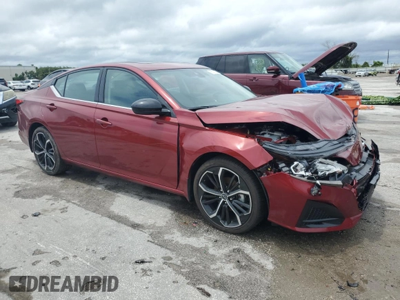 2024 Nissan Altima SR with VIN 1N4BL4CV1RN394032, listed as a Copart auction lot 65071054 with 2,931 mi miles and Non Repairable. Bid and sale history available at DreamBid. Image 4.