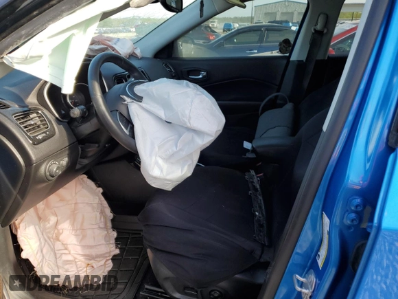 2018 Jeep Compass Limited with VIN 3C4NJCCB9JT194565, listed as a Copart auction lot 52621355 with 48,367 mi miles and Salvage title. Bid and sale history available at DreamBid. Image 7.