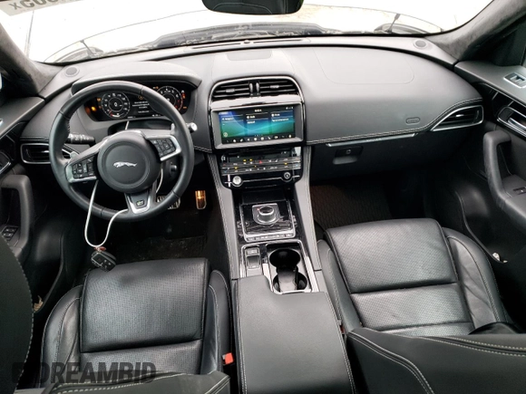 2019 Jaguar F-Pace 30t R-Sport with VIN SADCL2GX7KA352187, listed as a Copart auction lot 87842805 with 59,995 mi miles and Salvage title. Bid and sale history available at DreamBid. Image 8.