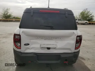 2021 Ford Bronco Sport Badlands z VIN 3FMCR9D96MRA87307, wystawiony jako Copart lot #53701625 z przebiegiem 27 744 mil mil oraz Szkoda całkowita • Salvage title. Historia ofert i sprzedaży dostępna na DreamBid. Obrazek 6.