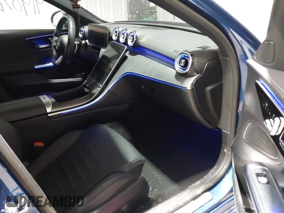2022 Mercedes-Benz C 300 with VIN W1KAF4HB5NR067802, listed as a IAAI auction lot 41409645 with 44,100 mi miles and . Bid and sale history available at DreamBid. Image 5.