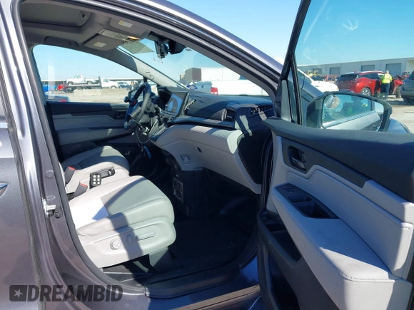 2024 Honda Odyssey EX-L with VIN 5FNRL6H63RB037259, listed as a IAAI auction lot 41665850 with 2,710 mi miles and . Bid and sale history available at DreamBid. Image 5.