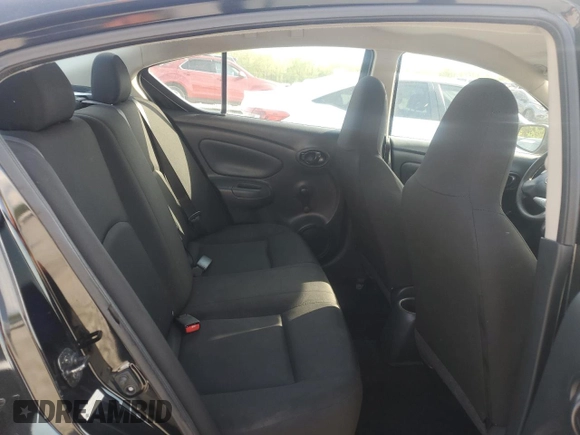 2017 Nissan Versa S Plus z VIN 3N1CN7AP5HL847956, wystawiony jako Copart lot #52648345 z przebiegiem Nie podano mil oraz Szkoda całkowita • Salvage title. Historia ofert i sprzedaży dostępna na DreamBid. Obrazek 10.