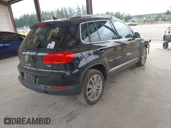2016 Volkswagen Tiguan R-Line с VIN WVGAV7AX6GW587270, выставлен на аукционе IAAI как лот 42733875 с пробегом Не указан миль и . История ставок и продаж доступна на DreamBid. Изображение 4.