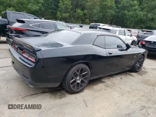 2016 Dodge Challenger R/T Scat Pack z VIN 2C3CDZFJ9GH240583, wystawiony jako Copart lot #62842583 z przebiegiem 73 369 mil mil oraz Tytuł czysty. Historia ofert i sprzedaży dostępna na DreamBid. Obrazek 3.
