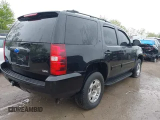 2009 Chevrolet Tahoe 2LT z VIN 1GNFK23009R296956, wystawiony jako IAAI lot #42143854 z przebiegiem 162 156 mil mil oraz . Historia ofert i sprzedaży dostępna na DreamBid. Obrazek 4.