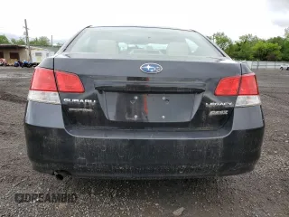 2011 Subaru Legacy 2.5i z VIN 4S3BMBA62B3232418, wystawiony jako Copart lot #58913795 z przebiegiem 160 138 mil mil oraz Szkoda całkowita • Salvage title. Historia ofert i sprzedaży dostępna na DreamBid. Obrazek 6.
