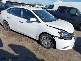 2018 Nissan Sentra S with VIN 3N1AB7AP2JY333720, listed as a IAAI auction lot 41738308 with 91,991 mi miles. Bid and sale history available at carsss.com. Image 1.