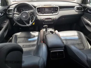 2016 Kia Sorento EX z VIN 5XYPH4A15GG008945, wystawiony jako Copart lot #63065415 z przebiegiem 98 524 mil mil oraz Czysty tytuł • Clean title. Historia ofert i sprzedaży dostępna na DreamBid. Obrazek 8.