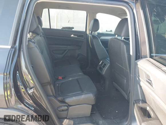2019 Volkswagen Atlas SE with VIN 1V2DR2CA4KC617439, listed as a IAAI auction lot 41681309 with 67,080 mi miles and . Bid and sale history available at DreamBid. Image 8.