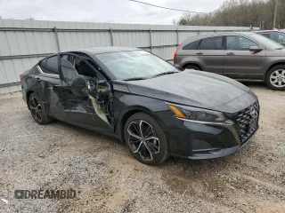 2024 Nissan Altima SR with VIN 1N4BL4CV7RN428197, listed as a Copart auction lot 49252465 with 3,373 mi miles and Salvage Title. Bid and sale history available at DreamBid. Image 4.