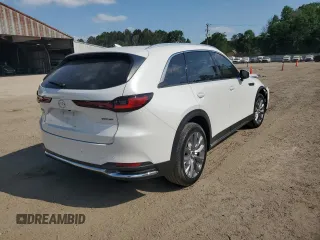 2024 Mazda CX-90 Premium z VIN JM3KKDHD5R1189566, wystawiony jako Copart lot #53689405 z przebiegiem Nie podano mil oraz Szkoda całkowita • Salvage title. Historia ofert i sprzedaży dostępna na DreamBid. Obrazek 3.