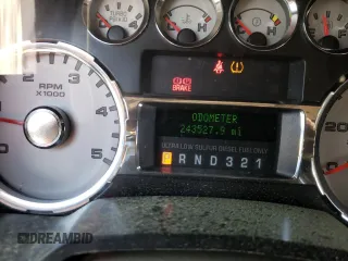 2009 Ford F-250 XL with VIN 1FTSW21R09EA35136, listed as a Copart auction lot 53234565 with 243,527 mi miles and Salvage title. Bid and sale history available at DreamBid. Image 9.
