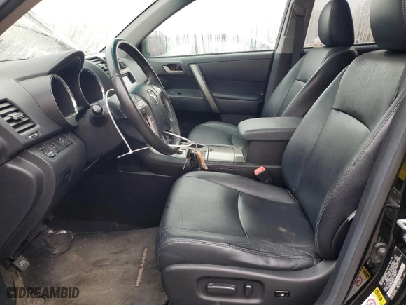 2010 Toyota Highlander Sport with VIN 5TDEK3EH6AS003547, listed as a Copart auction lot 76990184 with 181,558 mi miles and Salvage Title. Bid and sale history available at carsss.com. Image 7.