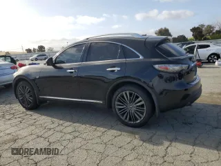 2017 Infiniti QX70 z VIN JN8CS1MW7HM411691, wystawiony jako Copart lot #54204065 z przebiegiem 105 885 mil mil oraz Szkoda całkowita • Salvage title. Historia ofert i sprzedaży dostępna na DreamBid. Obrazek 2.
