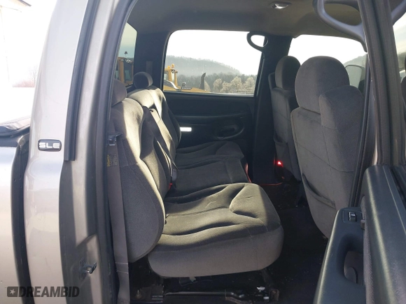 2002 GMC Sierra 2500HD SLE with VIN 1GTHK23U12F248328, listed as a IAAI auction lot 41806690 with 235,807 mi miles. Bid and sale history available at carsss.com. Image 8.