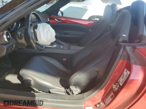 2017 Mazda MX-5 Miata Grand Touring z VIN JM1NDAD75H0123585, wystawiony jako Copart lot #50301715 z przebiegiem Nie podano mil oraz Szkoda całkowita • Salvage title. Historia ofert i sprzedaży dostępna na DreamBid. Obrazek 7.