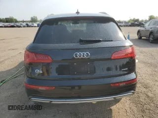 2024 Audi Q5 Komfort with VIN WA1AAAFY3R2033476, listed as a Copart auction lot 65799434 with 7,847 mi miles and Salvage Title. Bid and sale history available at carsss.com. Image 6.