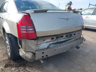 2006 Chrysler 300 C with VIN 2C3KA63HX6H487887, listed as a IAAI auction lot 41603068 with 133,169 mi miles. Bid and sale history available at carsss.com. Image 6.