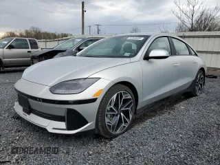 2024 Hyundai Ioniq 6 SEL z VIN KMHM34AC8RA055579, wystawiony jako Copart lot #52569035 z przebiegiem 5 984 mil mil oraz Szkoda całkowita • Salvage title. Historia ofert i sprzedaży dostępna na DreamBid. Obrazek 1.