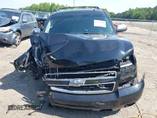 2009 Chevrolet Avalanche LTZ with VIN 3GNFK32029G183386, listed as a IAAI auction lot 42158590 with 307,685 mi miles and . Bid and sale history available at DreamBid. Image 13.