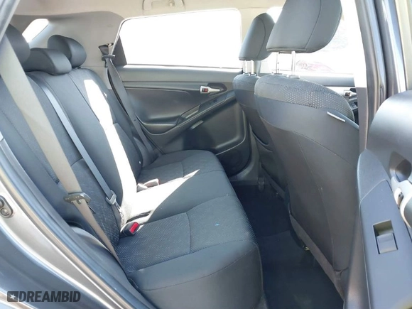 2010 Toyota Matrix with VIN 2T1KU4EE1AC255224, listed as a IAAI auction lot 41856611 with 71,476 mi miles. Bid and sale history available at carsss.com. Image 8.