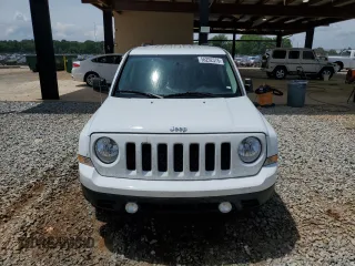 2016 Jeep Patriot Sport z VIN 1C4NJPBA0GD621808, wystawiony jako Copart lot #56292375 z przebiegiem 134 310 mil mil oraz Szkoda całkowita • Salvage title. Historia ofert i sprzedaży dostępna na DreamBid. Obrazek 5.