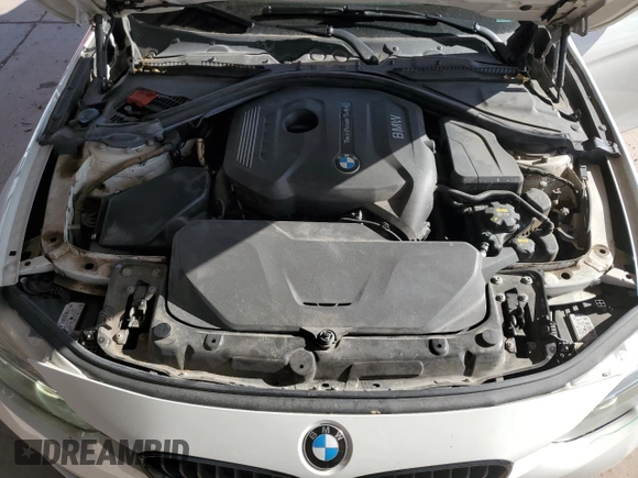 2018 BMW 3 Series 330i z VIN WBA8B9G51JNU98178, wystawiony jako Copart lot #52147575 z przebiegiem 66 695 mil mil oraz Szkoda całkowita • Salvage title. Historia ofert i sprzedaży dostępna na DreamBid. Obrazek 12.