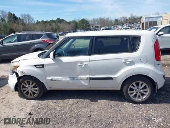 2013 Kia Soul with VIN KNDJT2A55D7538577, listed as a IAAI auction lot 41840154 with 116,548 mi miles. Bid and sale history available at carsss.com. Image 14.