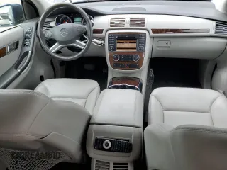 2011 Mercedes-Benz R 350 with VIN 4JGCB6FE5BA118129, listed as a Copart auction lot 58127095 with 160,533 mi miles and Clean title. Bid and sale history available at DreamBid. Image 8.