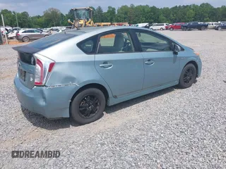 2015 Toyota Prius Four with VIN JTDKN3DUXF1884511, listed as a IAAI auction lot 42145642 with 227,587 mi miles. Bid and sale history available at carsss.com. Image 4.