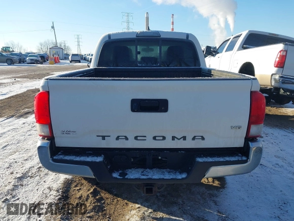 2016 Toyota Tacoma SR with VIN 3TMCZ5AN1GM033770, listed as a IAAI auction lot 41418290 with 122,000 mi miles. Bid and sale history available at carsss.com. Image 16.